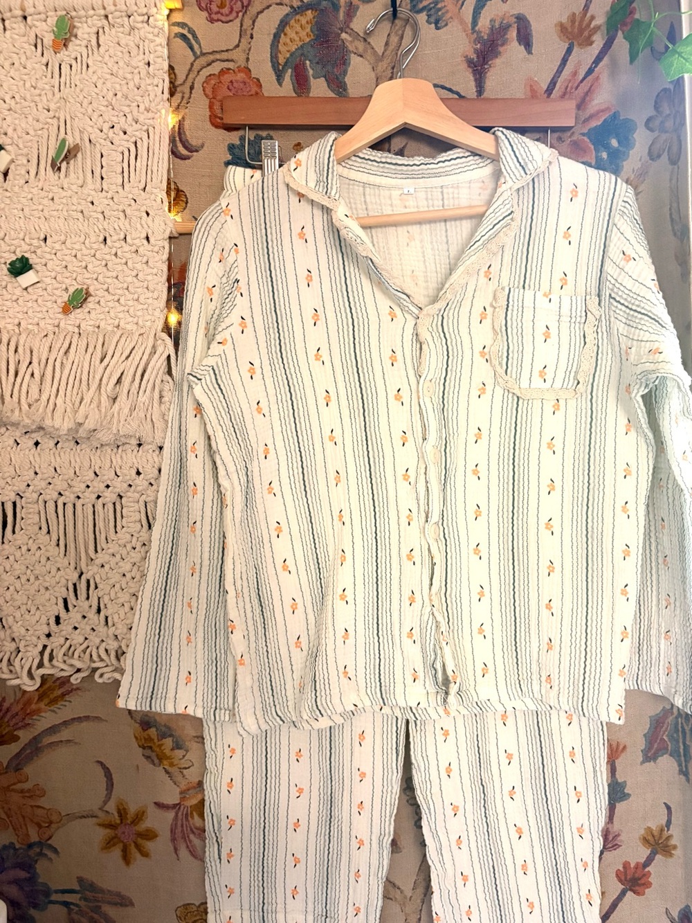 Women’s Striped Floral Cotton Pajama Set - Cream